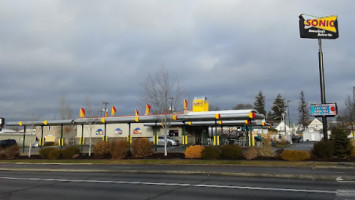 Sonic Drive-in outside