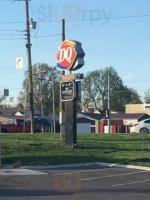 Dairy Queen Grill Chill outside