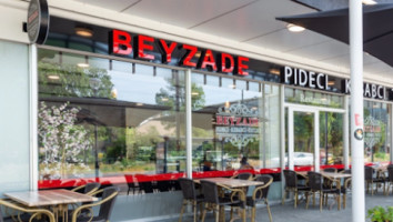 Beyzade Pideci En Kebabcı inside