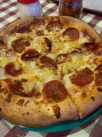 Big E Pizza food