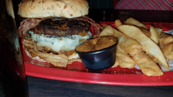 Red Robin Gourmet Burgers And Brews food