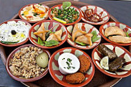 Mezze Ona food