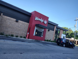 Wendy's outside