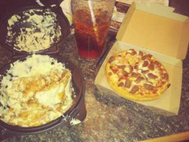 Pizza Hut food