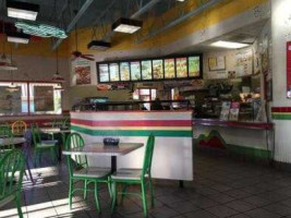 Del Taco inside