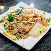 Thai Basil Express food