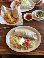 Dos Primos Mexican food