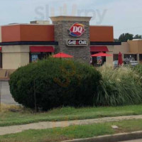 Dairy Queen outside