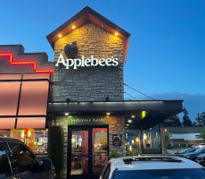 Applebee's Grill outside