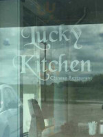 Lucky Kitchen outside