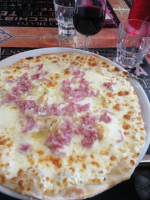 Pizzeria La Stazione food