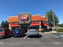 Dairy Queen Grill Chill outside