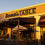 Farmer's Table Bay Park outside