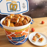 Auntie Anne's food