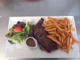 Restaurant la Tuillerie food