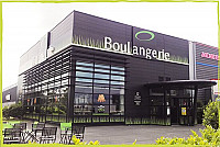 Boulangerie Ange Calais outside