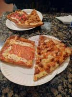 Gino's Pizzeria food