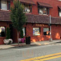 Vinny's Luncheonette food