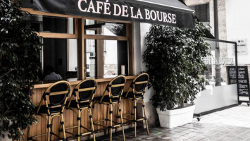 Cafe De La Bourse food