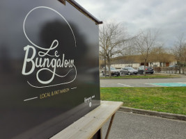 Le Bungalow Restauration Rapide food