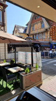 La Cantine Comme à La Maison inside