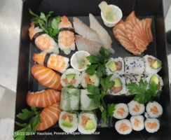 Le Bon Sushi food