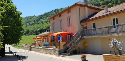 Auberge De Léoncel inside