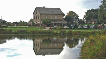 The Mill Restaurant & Pub inside