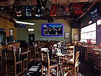 Boston Pizza inside