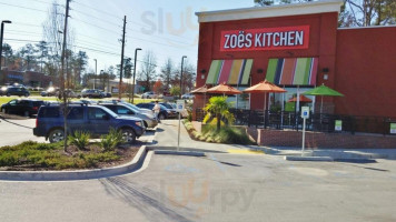 Zoes Kitchen outside