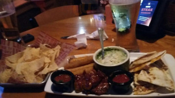 Applebee's Calhoun food