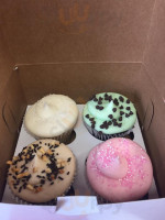 Yummy Cupcakes Bloomfield Hills food