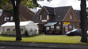 Pizzeria Mastroianni outside