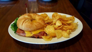 Shortstop Grill food