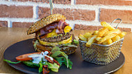 La Factory Burger food