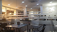 Panaderia Cafeteria Confiteria Bernal inside