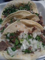 Aguililla Taqueria food