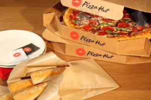 Pizza Hut food