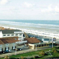 Hotel Restaurant de la Plage outside