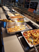 Le Grand Buffet food