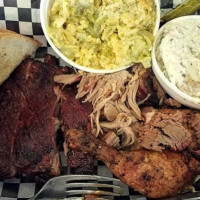 Wiley's Championship Bbq food