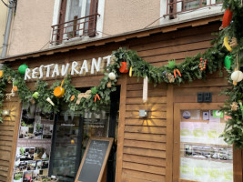 Le Bistrot de la Perle outside