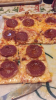 Ledo Pizza food