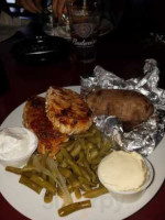 Shorty's Den food