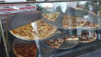 Mainline Pizzeria food