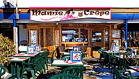 Mamie Crepe inside