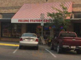 Filling Station Grille food