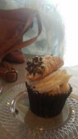 Smallcakes: A Cupcakery food