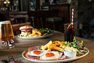 Chichester Arms food