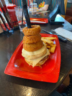 Red Robin Gourmet Burgers And Brews food